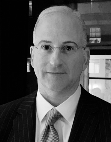 Headshot of attorney Peter L. Scherr